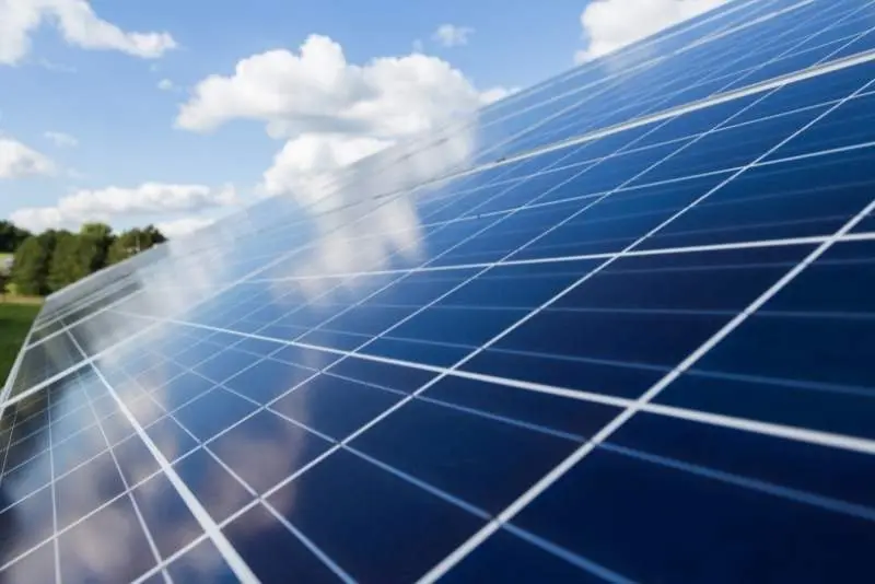 Solex-energy-shares-surged-after-new-order-announcement
सोलेक्स एनर्जी लिमिटेड के शेयर में आया 5% का उछाल, क्या आपको भी मिलेगा मुनाफा?